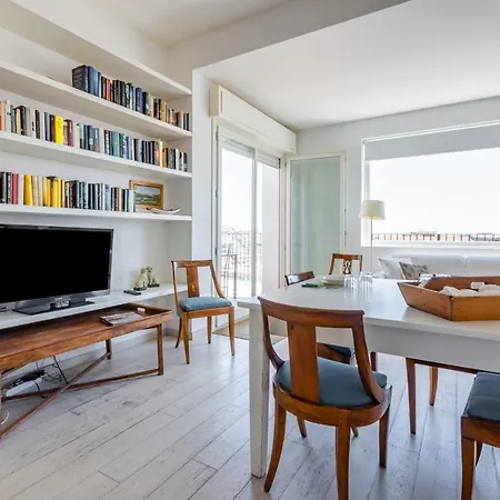 - Modern With Terrace! Cagliari